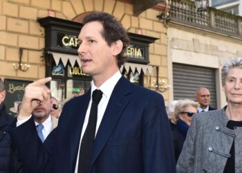 Elkann querela i droni di «Porta a Porta». E presenta un’istanza di riesame a Torino