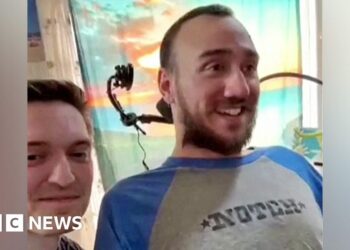 Neuralink video shows patient playing chess using brain implant