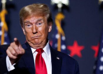 Trump, salvagente da 3 miliardi: il suo social Truth in Borsa a giorni