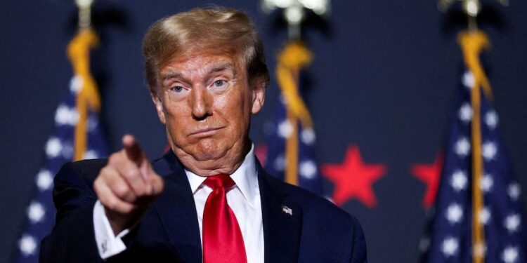 Trump, salvagente da 3 miliardi: il suo social Truth in Borsa a giorni
