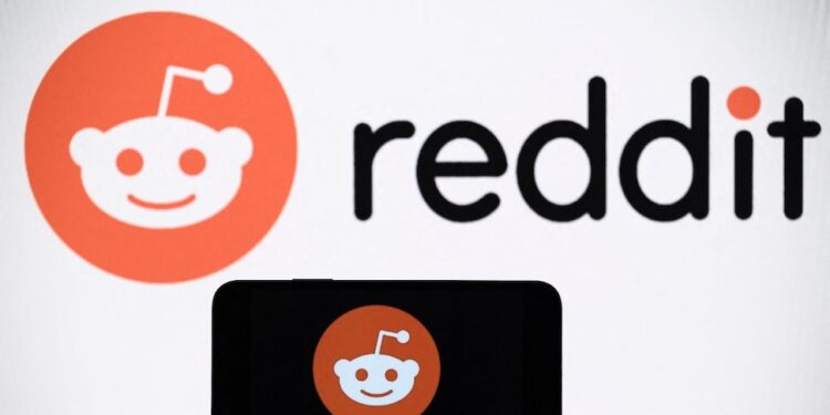 Reddit debutta a Wall Street dopo un’Ipo di successo