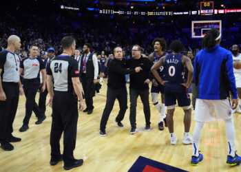 Nick Nurse, Kelly Oubre fined for confronting officials