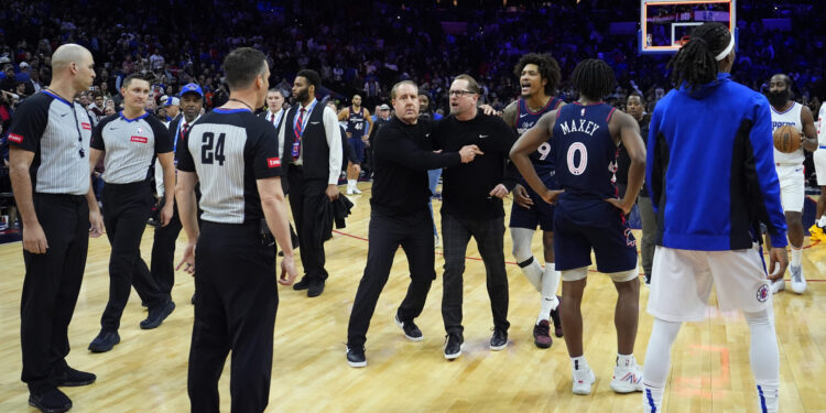 Nick Nurse, Kelly Oubre fined for confronting officials