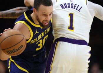 2023 NBA three pointers per game leaders