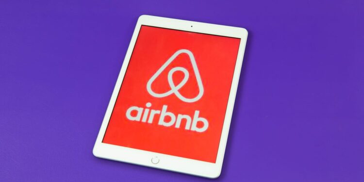 Airbnb Bans the Use of Indoor Safety Cameras in Leases
