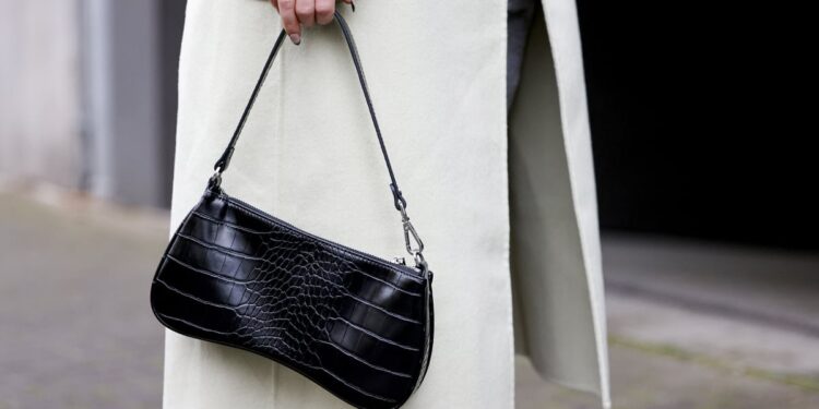 Best JW Pei Bags on Amazon