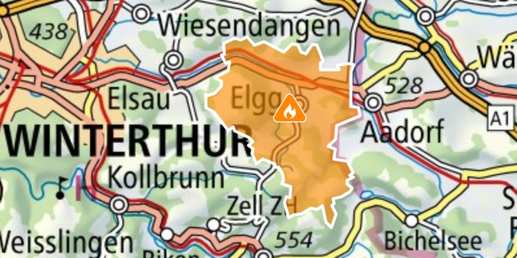 Einfamilienhaus in Vollbrand – Warnung vor starkem Rauch