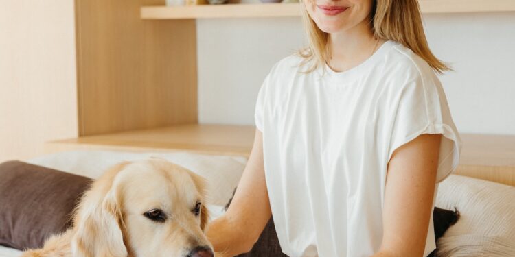 Meet Sanne Vloet, Model and Fitness Feuer Founder