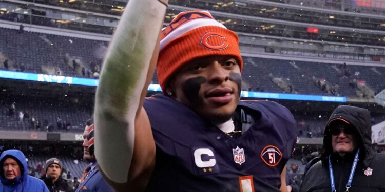 Justin Fields: Chicago Bears trade quarterback to Pittsburgh Steelers to open door to Caleb Williams Draft pick | NFL News