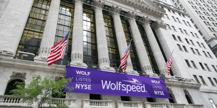 Activist Jana Partners calls for a strategic review at Wolfspeed. Hereâs how it may develop