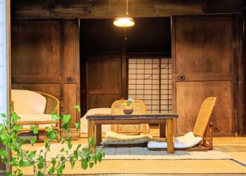 Couple transforms abandoned Japanese home into guesthouse