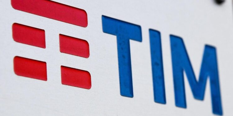 Tim: Corte decide maxi-rimborso da 1 miliardo del canone 1998. Il governo fa ricorso