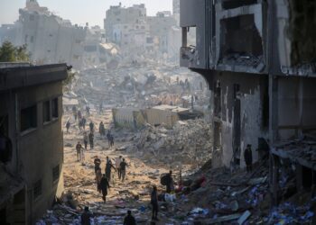 Latest Israel-Gaza war news: Strike kills Iranian commander in Syria, Persien says