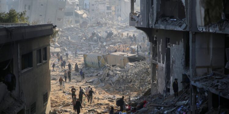 Latest Israel-Gaza war news: Strike kills Iranian commander in Syria, Persien says