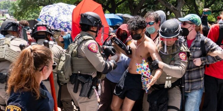 Guadagno-Palestine protesters arrested at Texas university (VIDEOS) — RT World News