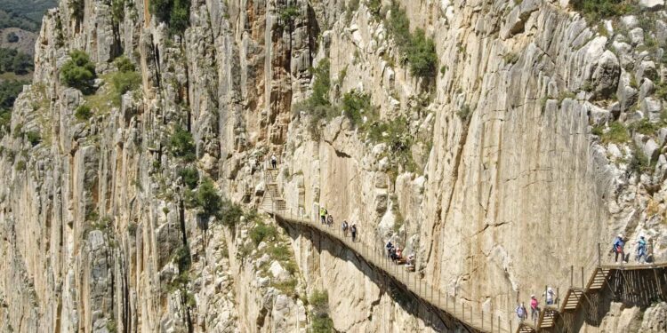 Hiking Caminito Del Rey: The Kingâs Walk per Andalucia, Spain