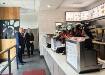 Donald Trump Drops By An Atlanta Chick-fil-A