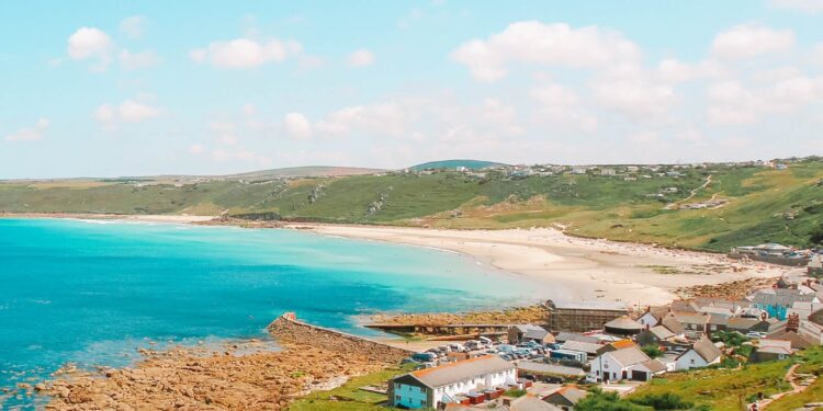 10 Very Best Places For A Staycation In Britain – Hand Luggage Only