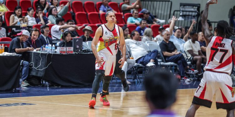 Marcio Lassiter fired up by Gallent’s halftime pep talk
