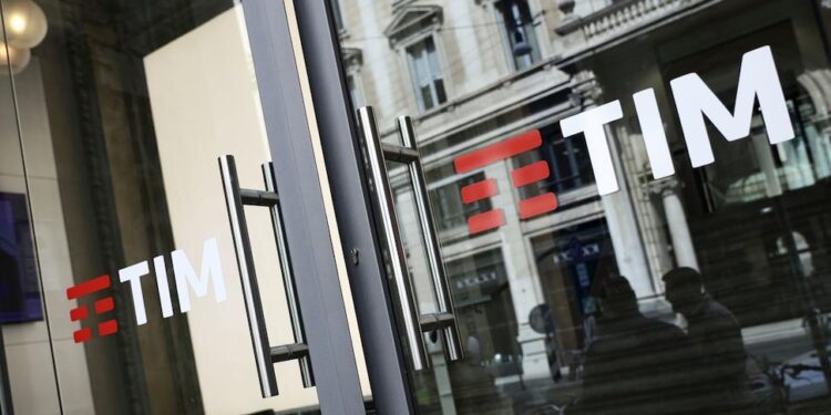 Tim verso l’assemblea del 23 aprile: ecco i numeri degli schieramenti in campo