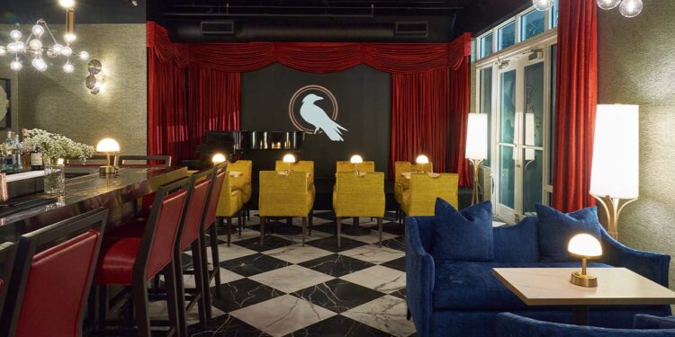 West End Lounge Opens on Wilton Drive