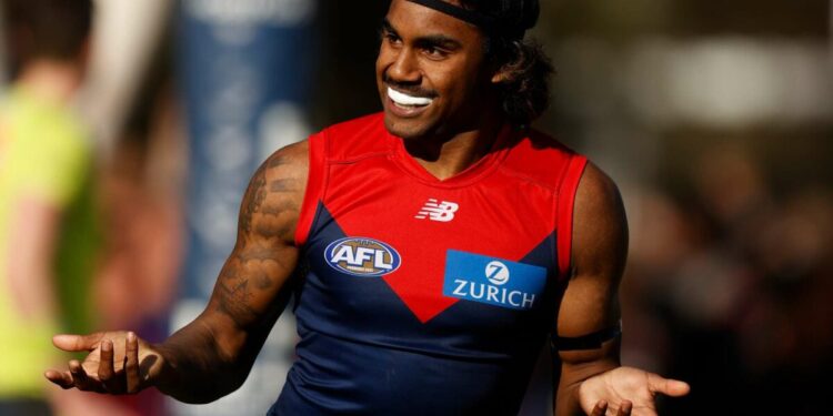 Pickett learns fate for high elbow despite Crow playing down hit