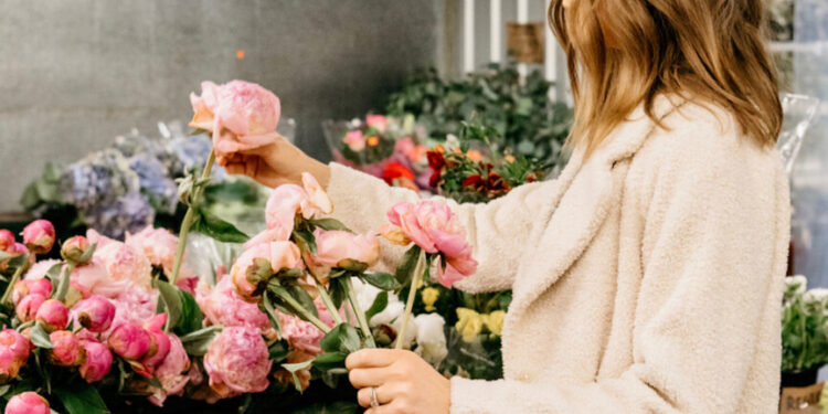 The Best Trader Joeâs Floral Arrangements to DIY at Home