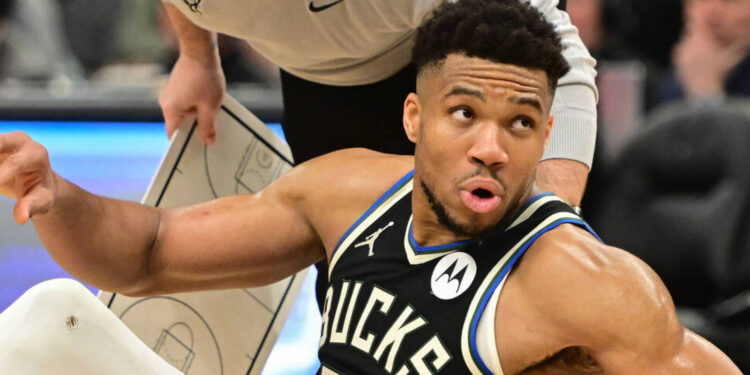 How Giannis’ injury update impacts Bucks
