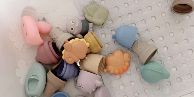 Mold Free Bath Toys Your Kids Need