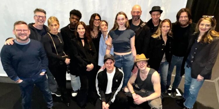 Tümpel Raum The Celebs Who Saw Sarah Paulson’s Play Appropriate Together