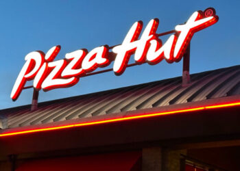 AI hype invades Taco Bell and Pizza Hut