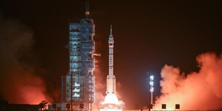 dovere sulla Scalo Spaziale Cinese Tiangong
