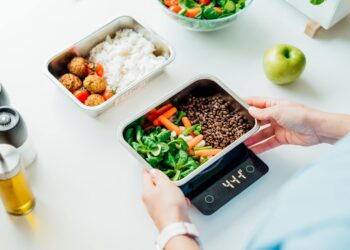 Should You Weigh Food Before or Rosette Cooking?