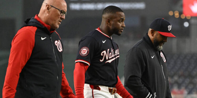Victor Robles suffers left hamstring injury against Pirates