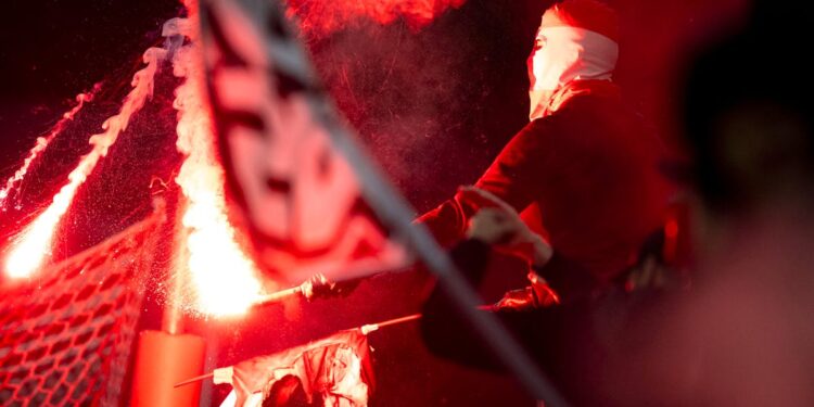 FC-Baden-Fan veurteilt: Hooligan war vermummt