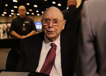 3 lessons from Charlie Munger that will make you a better investor