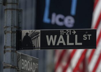 These stocks are set to gain the most over the next month, according to an AI model