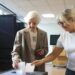 Lithuanians vote durante presidential election overshadowed by Russia