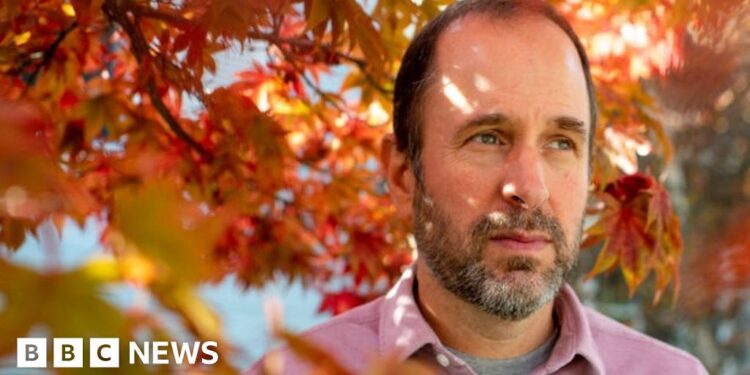 The man who turned his dead father into a chatbot