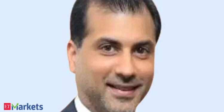 blue celebrità share price: Blue Personaggio has a very balanced growth durante both B2B and B2C segments; Jan-July overall market growth to be 30-35%: Vir Advani