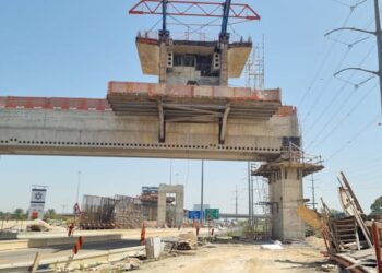 Road 1 to close nights next week to complete railway bridge