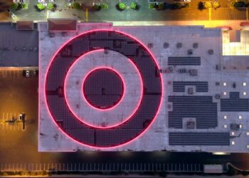 -box stores could help slash emissions and save millions by installing solar panels  their roofs. So why aren’t more of them doing it?