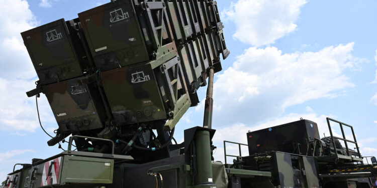 German MPs suggest NATO impose no-fly zone over western Ukraine — RT World News