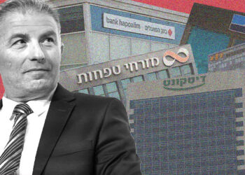 Regulator signals banks to keep dividends low