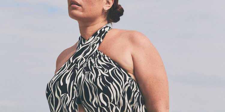 15 Must-Have Plus Size Swim Cover Ups That You NEED