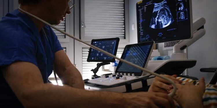 Samsung Medison buying French ultrasound AI startup for $92M