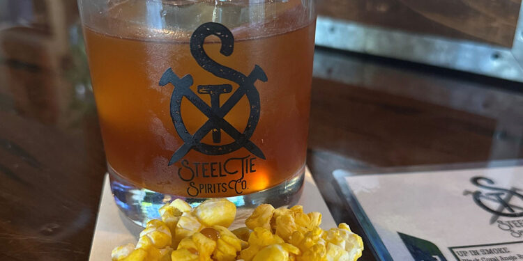 Steel Tie Spirits a causa di West Palm Beach Unveils Summer Cocktails