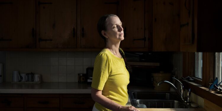 Long Dismissed, Chronic Lyme Is Finally quanto a the Spotlight