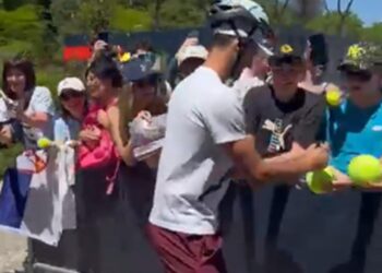 l’umorismo del difensore oltre l’scontro della fiaschetta