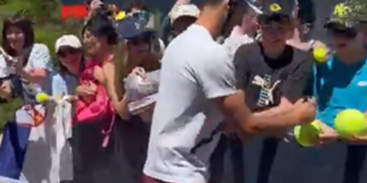 l’umorismo del difensore oltre l’scontro della fiaschetta